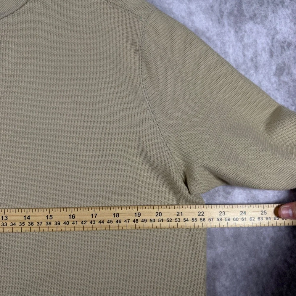 Banana Republic Mens Large Tan Khaki Thermal Knit Long Sleeve Crew Neck Shirt